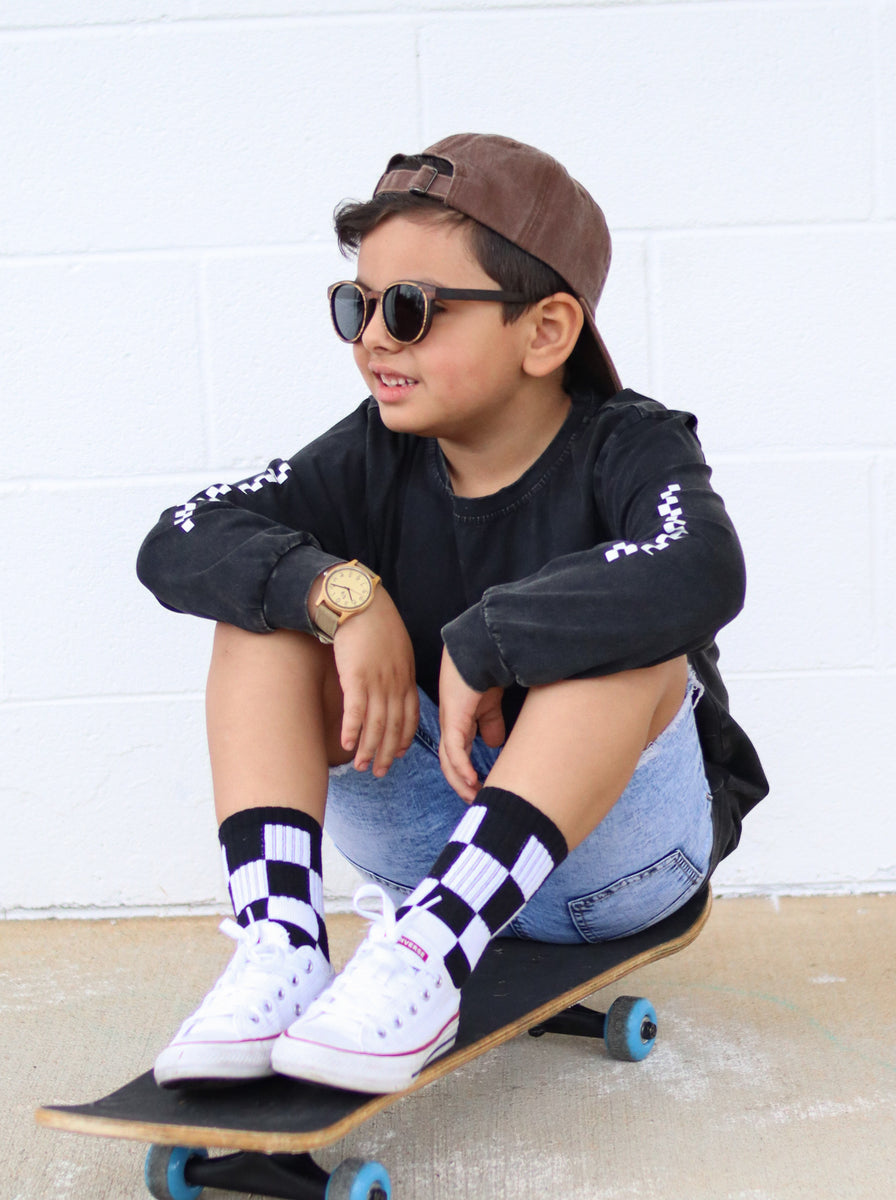 Black + White Checker – Kickin it up Socks